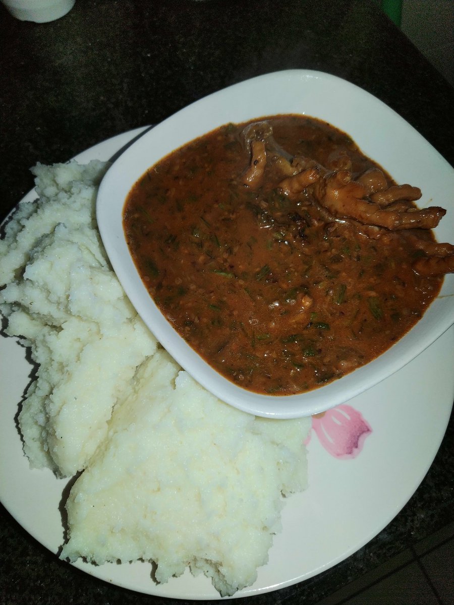 @TeamFuloZim nhasi I cooked sadza and Nigerian Okoro (Okra) soup mixed with chicken feet...