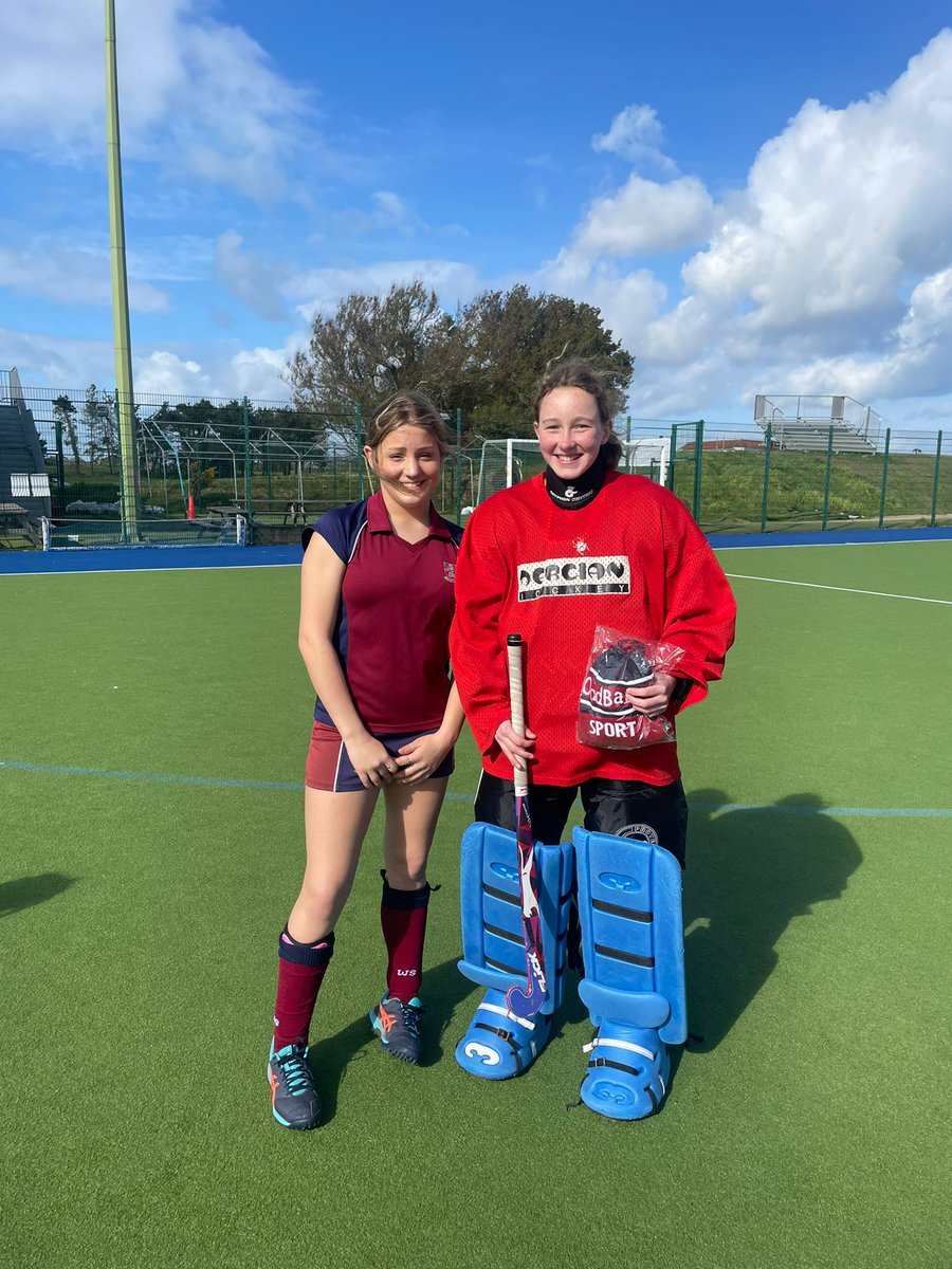 In the Hockey the girls picked up another tour victory. A match played in a fantastic spirit, against the same opposition as yesterday <a href="/LesQPE/">Les Quennevais PE</a> Again, many thanks for the welcome &amp; hosting us. Well played all 🙌🙌 #JerseyTour2024