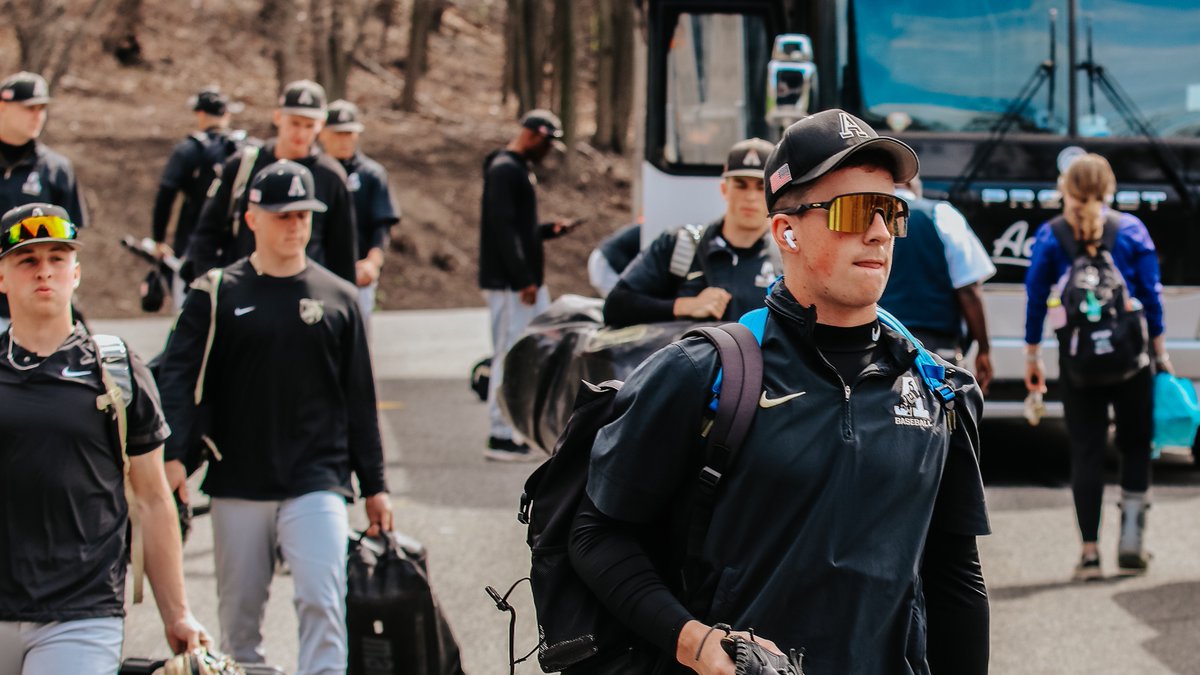 ArmyWP_Baseball tweet picture