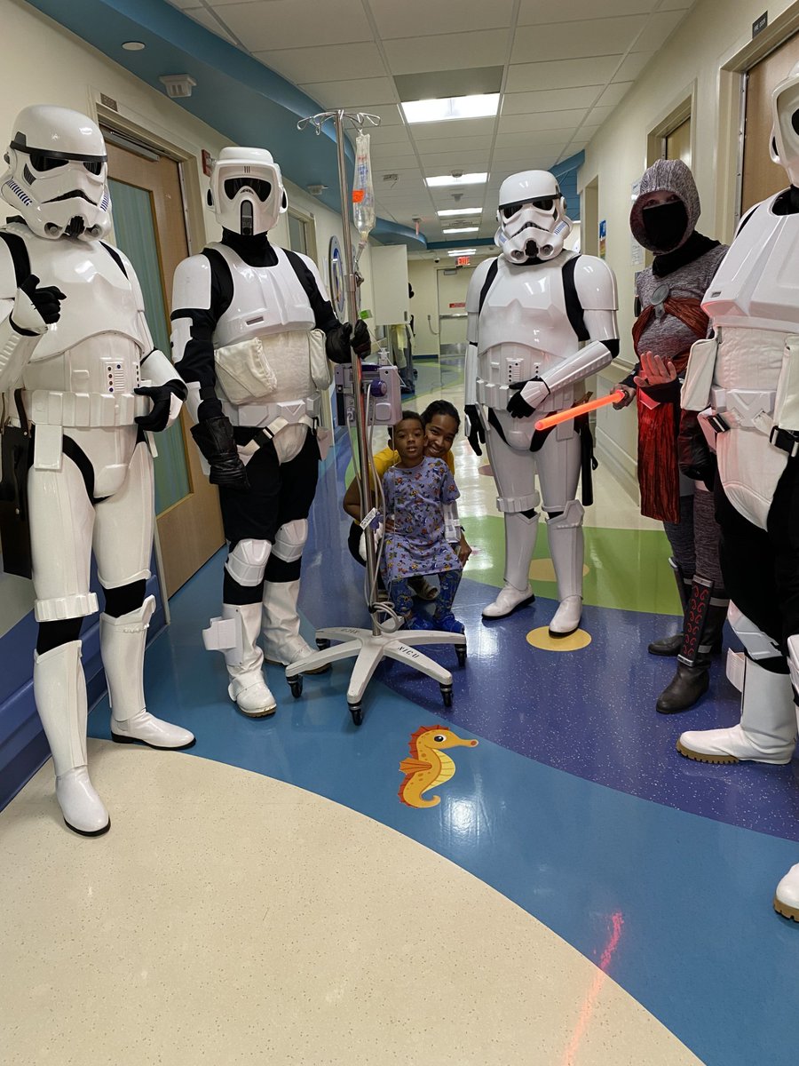 Recently, we had a fun visit from @EvergladesSquad at Broward Health Medical Center! Thanks for all the smiles you brought to our pediatric patients and families.