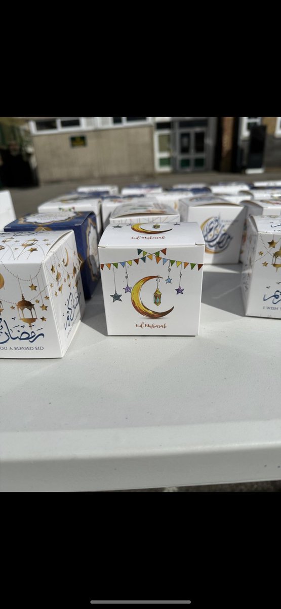 Eid al-Fitr is the largest Muslim festival of the year and is celebrated by many Muslims around the world. To celebrate Eid, parents and carers were treated to traditional foods and cakes. @PrimaryMay