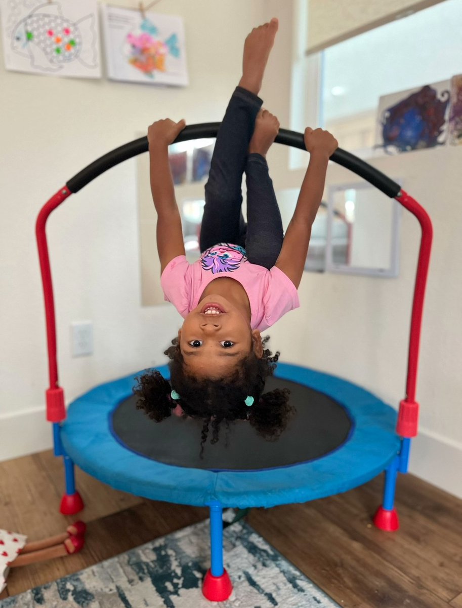 #WarriorWednesday SYNGAP1 Kaia (3 years old) from Fairfield, CA“Her laughter and smile and ability to connect gives us life.” Read her story & see more photos at curesyngap1.org/syngap-warrior… #SRFWW no.202 #SYNGAP #epilepsyawareness #autismawareness #rarediseaseresearch #CareAboutRare