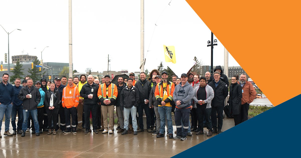 NiagaraRegion's tweet image. We've raised the Dig Safe flag this week for #DigSafeMonth in Ontario.

This month promotes safe digging practices to improve safety and reduce damage to buried water, sanitary sewer and storm sewer infrastructure. 

Before you dig, make a locate request: bit.ly/3xFTqrZ