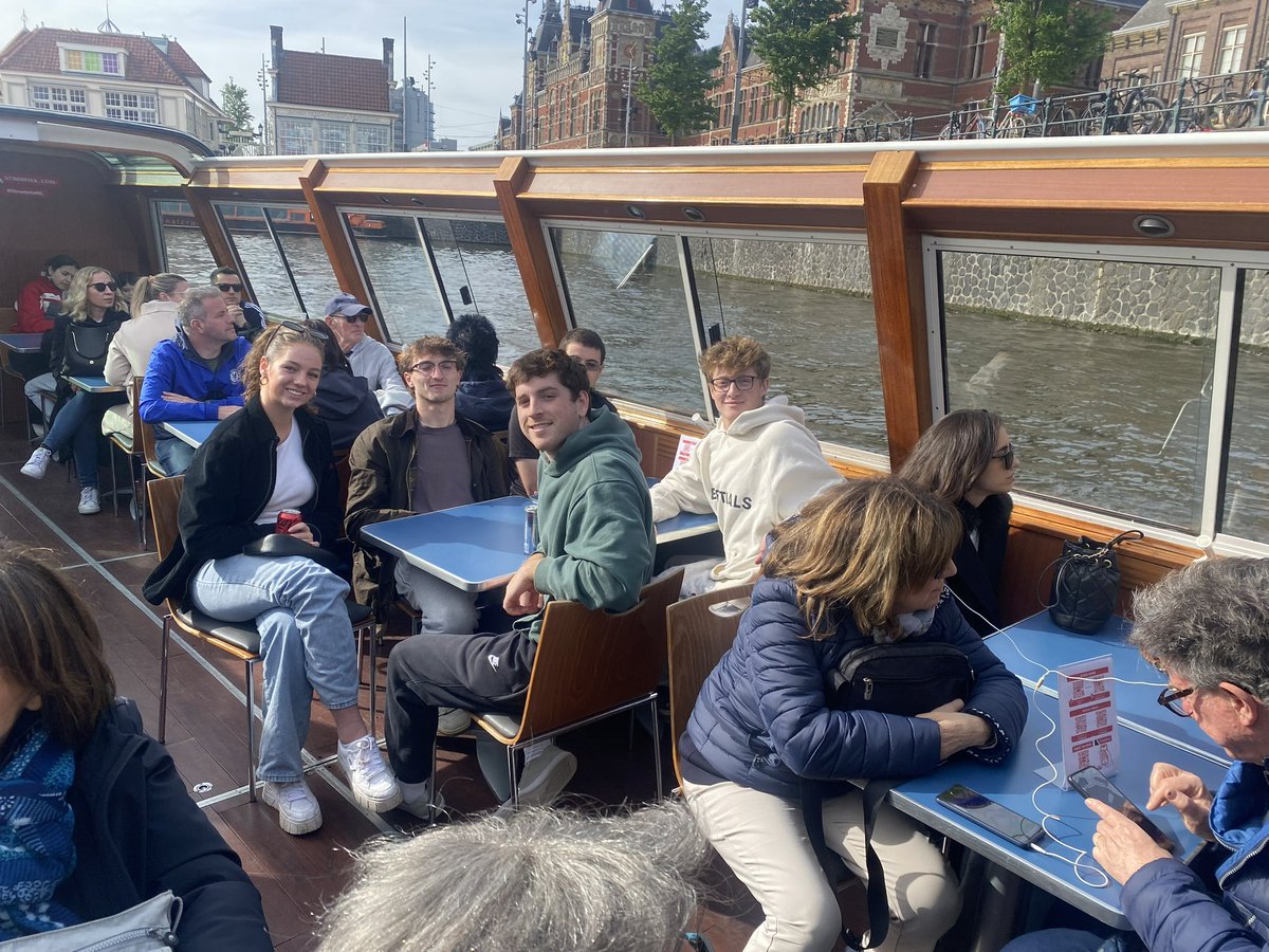 DohertyCenter's tweet image. Here is our UIF Elon cohort in Amsterdam last weekend at the Design Lab University of Twente! This was an amazing opportunity for these five students to meet other @uifellows from around the world. They got to participate in design thinking workshops, exercises, and activities!