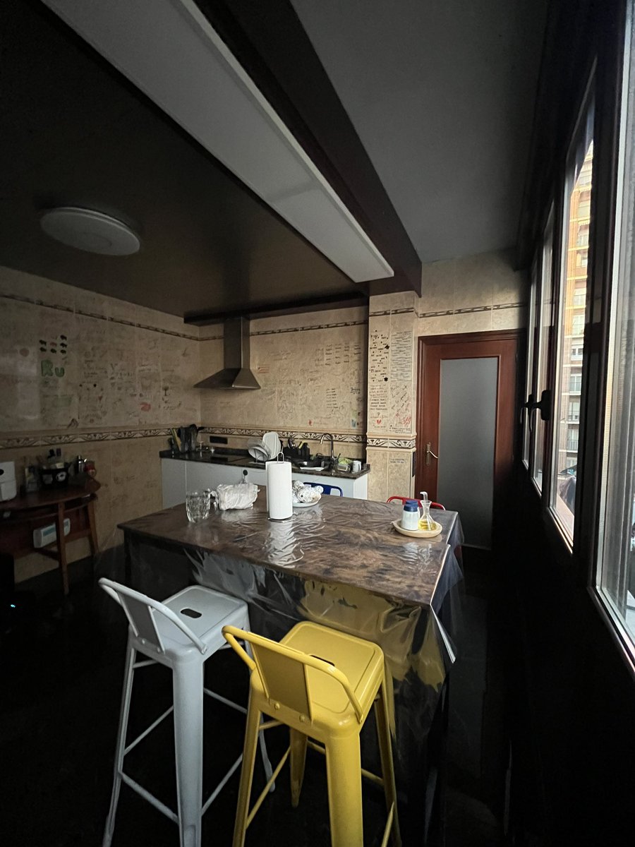ayrescb's tweet photo. ⚠️Es lloga habitació individual⚠️
📍Les corts L3
🗓️Curs 24-25
+ info dm

Agraïria difusió 🙄 https://t.co/FNBX40ZX4S