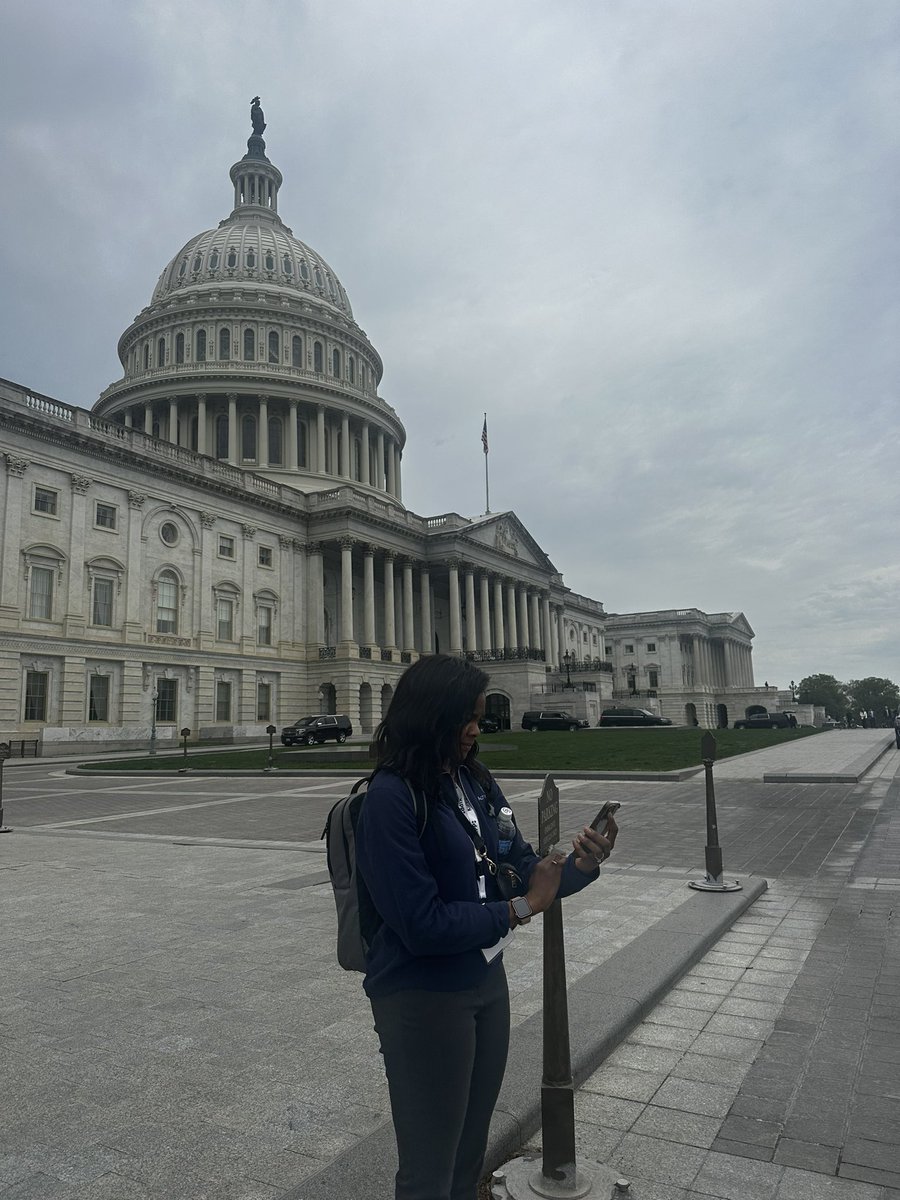 .@nkia1775, watching her daughter give her speech for class President on the Capitol Hill steps this morning. #proudmama