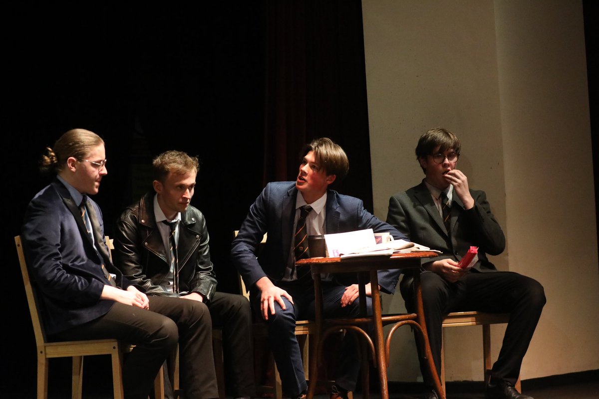 A huge well done to our year 11 and 12 pupils from MGS Sitcom Club who brought a production of “Bulldogs” to life with two showings this evening. The audience was treated to a hilarious journey through the non-academic antics of school life. #Bulldogs #Dramaproduction @MGS_Drama