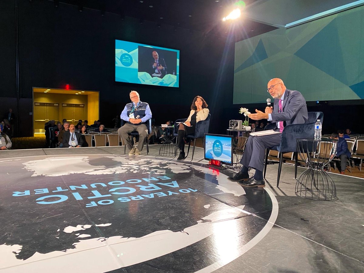 #Alaska: Amb. Duarte Lopes participated in the @AESymposium, having intervened on the panel “One World, One Ocean: Fish Stocks in Motion and the Blue Economy”, where he talked about the #BlueEconomy, with an emphasis on sustainable fishing, energy transition, and biotechnology.