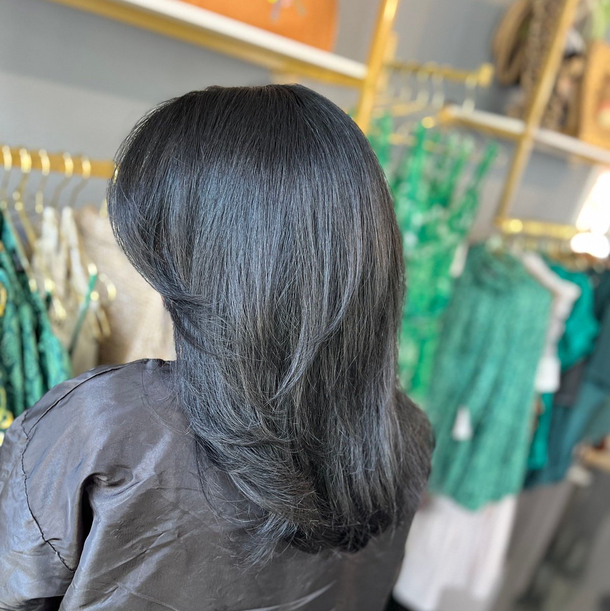 Sureni was getting married in a week! Jessi made sure to freshen up her cut & color so her hair will be wedding ready! Congratulations Sureni! 

#tomballhairstylists #nbrextensions #woodlandshairstylists #thewoodlandstx #houston #conroehairsalon #oribe #luxuryhair #thewoodlands