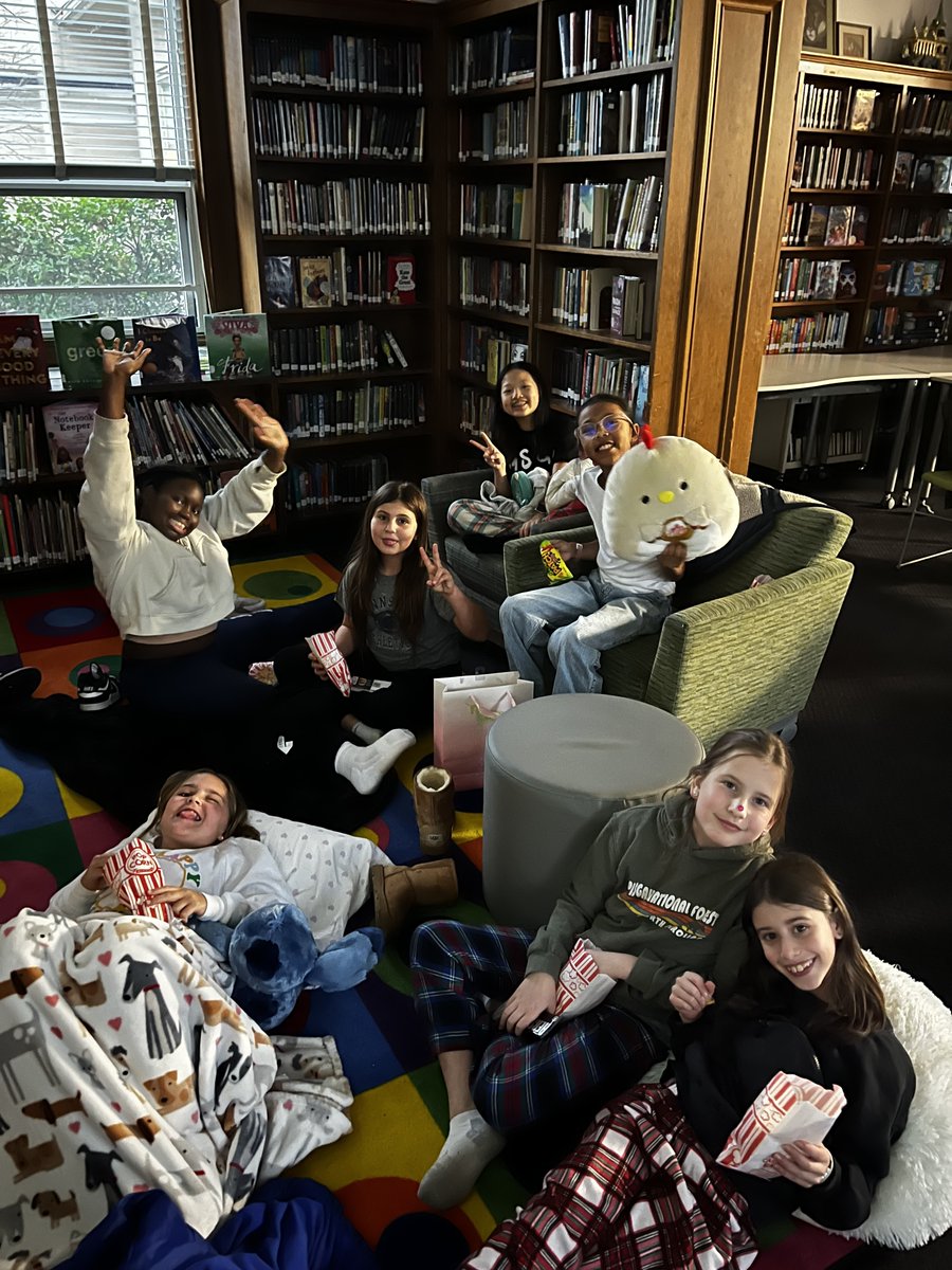 Earlier this month, the Middle School Student Government, led by 5th grader Eva N., hosted the Middle School's Women's History Month movie night! 🎥 They gathered in the library to watch 'Little Women.'