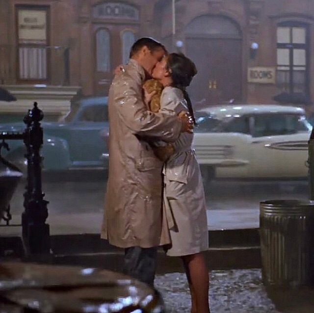 George Peppard, Audrey Hepburn 'Breakfast at Tiffany's' (1961) Blake Edwards.