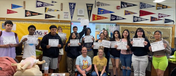JAG_Kansas's tweet photo. JAG-K students, including these from Wichita West and Augusta, thank @UnitedWayPlains for providing us with grant funding this year to help prepare students for successful futures. #ForceForGood #JAGKSupporters https://t.co/tbiYpCqBhW