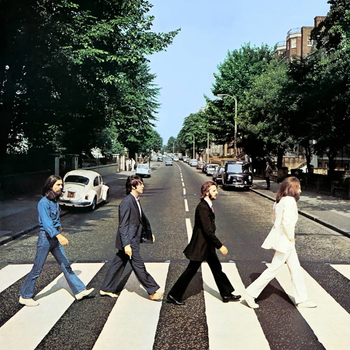 Taking an audio trip to #AbbeyRoad, you in? On the ✨season finale✨ of #ALifeInLyrics, @PaulMcCartney discusses @thebeatles's ”Golden Slumbers,” “Carry That Weight,” and “The End”: apple.co/3U2so5N