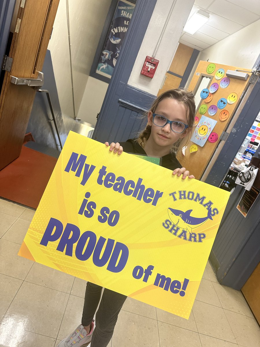 SharkSigns tweet media