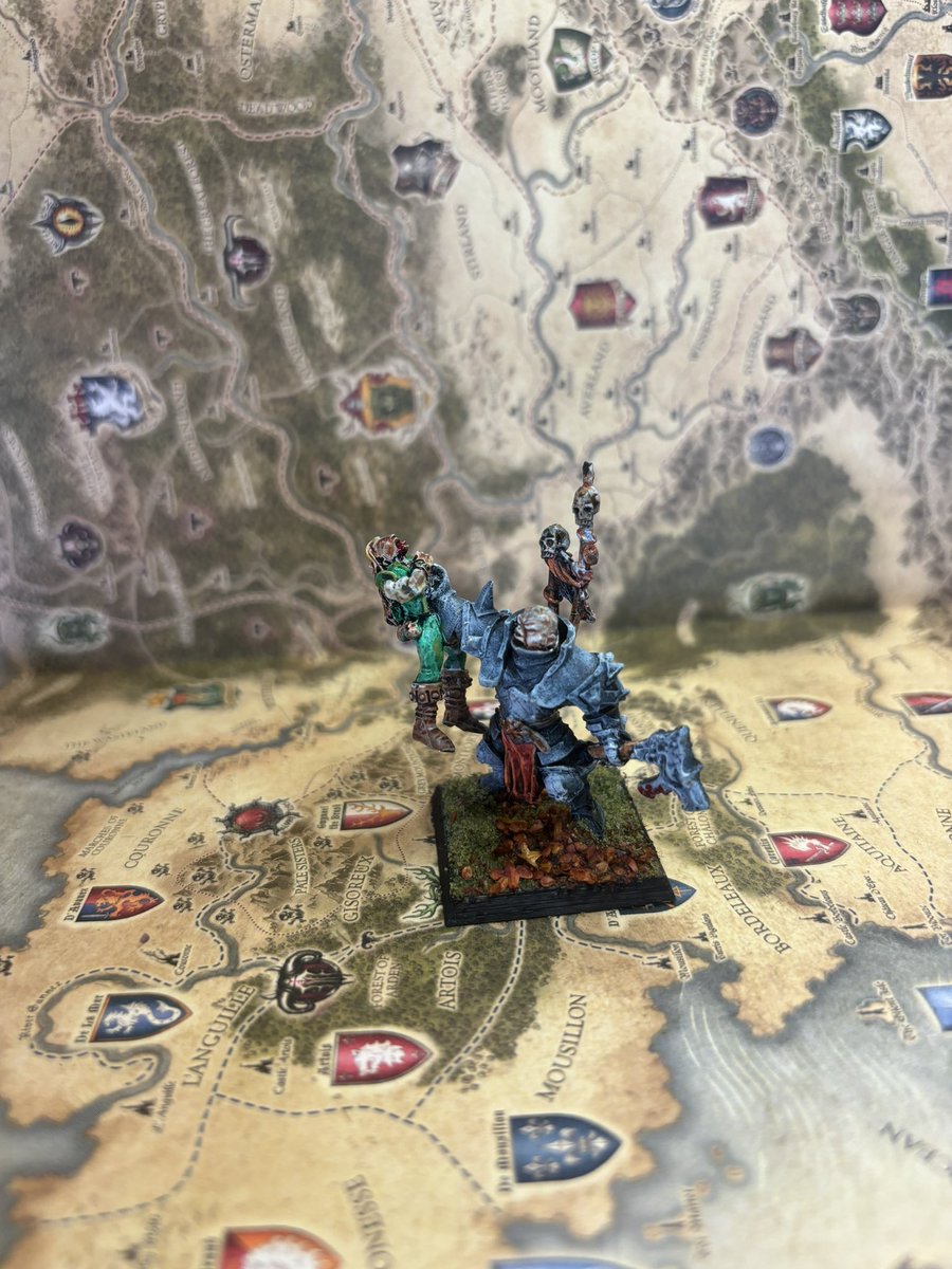 lawnofwar's tweet photo. @SpensPainting @warhammer Can never have enough chaos warriors. https://t.co/UX7OWnL52R