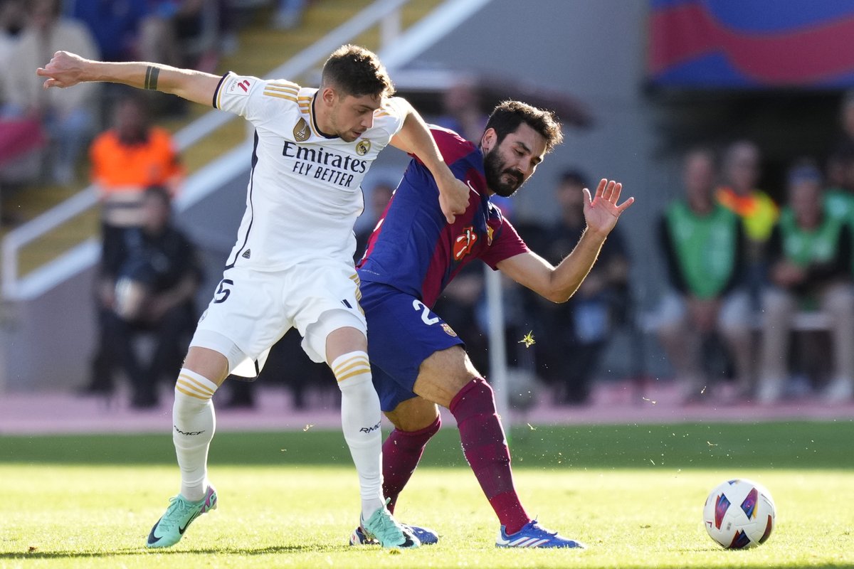 This midfield battle is gonna be EPIC! 🔥

#ELCLÁSICO | #LALIGATV