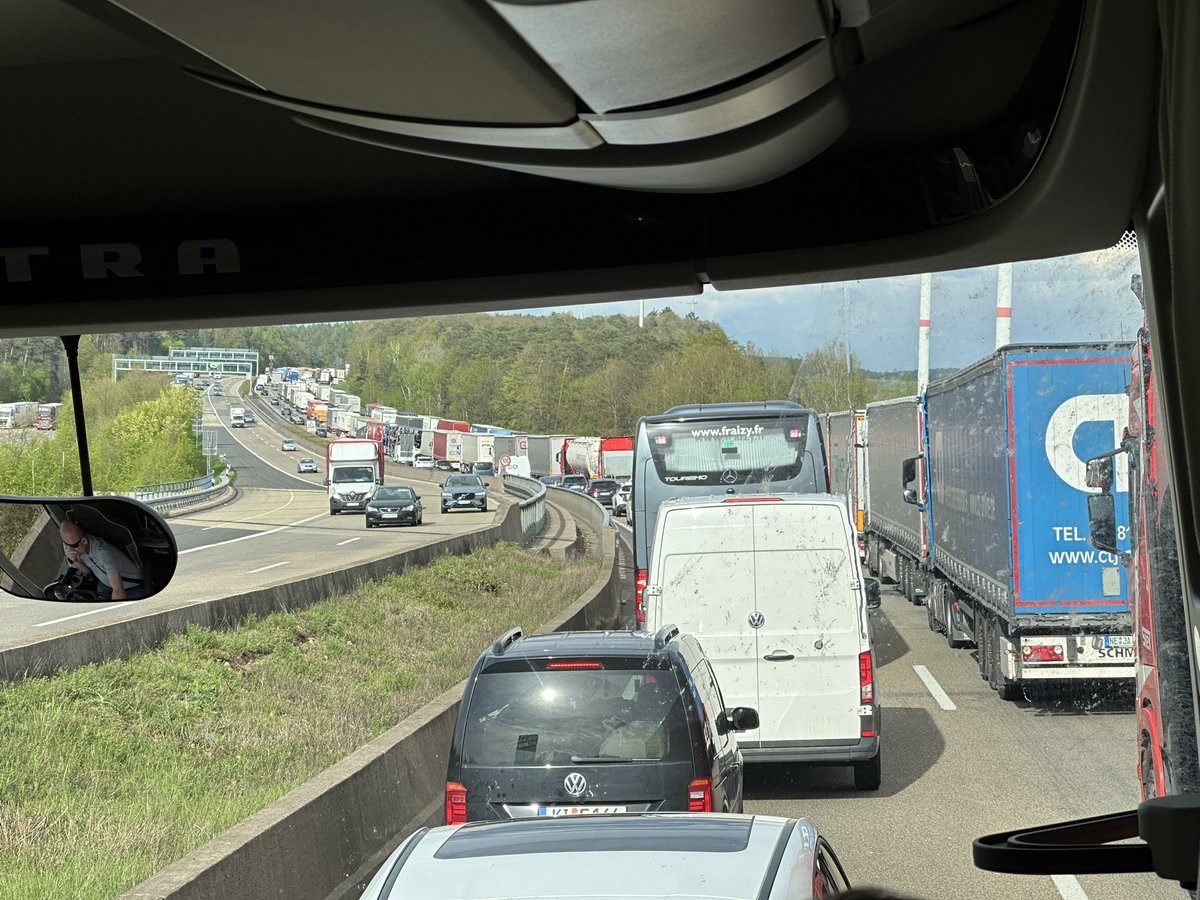 POV : les autoroutes françaises dans quelques années 

🚛🚚🚛🚚🚛🚚🚛🚚

Ça fait rêver nan ? 🤩😍