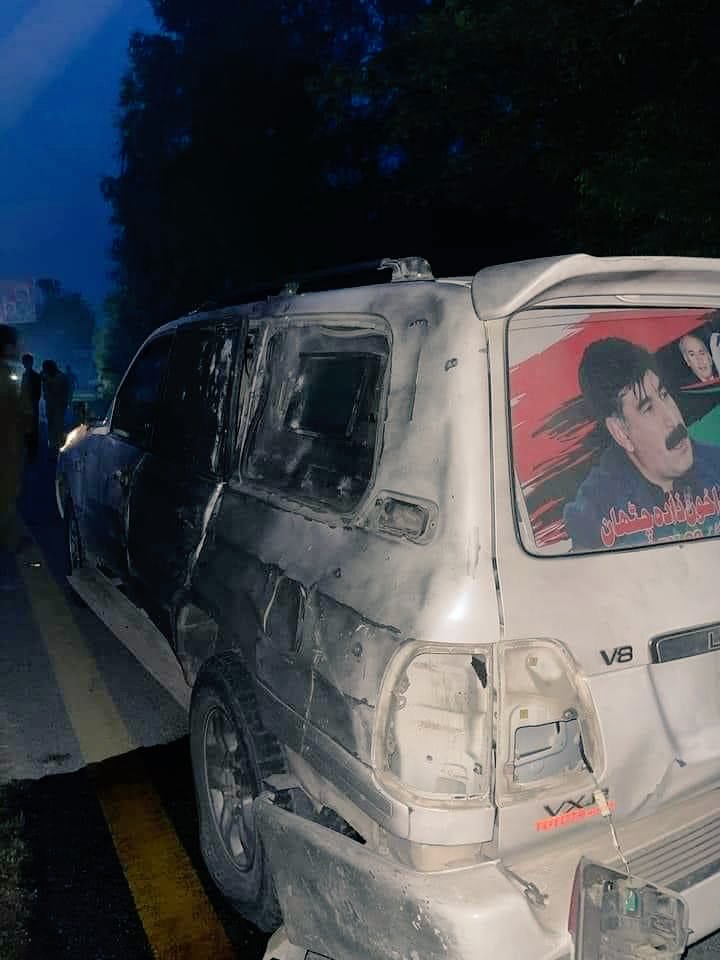 MohafizPulse's tweet photo. 🚨 Terror Alert | Khyber Pakhtunkhwa 

Vehicle of PPP candidate for NA-8 Bajaur, named Akhunzada Chattan, targeted in an IED attack in Mamund area. 

No casulaties reported yet. 

#Mamund #bajaur #Akhunzada #PPP https://t.co/J27v8E1Enf