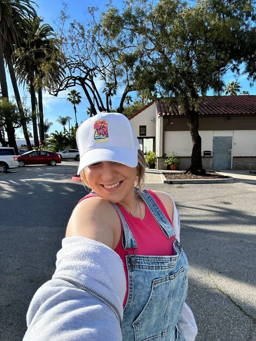 All smiles with your Pamp hat on! 🧢✨ (📸: @brittsbevs)