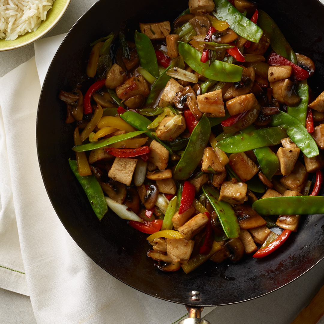 @Jennieo | Give your turkey leftovers an encore with this tempting Teriyaki Turkey Stir Fry – a wok of flavor in every bite!

@YourCommissary
.
.
#Turkey #StirFry #Yum #thecommissaryshopper #commissaryshopper #militaryfamilies #milspouse #milspouseblogger #militarywife