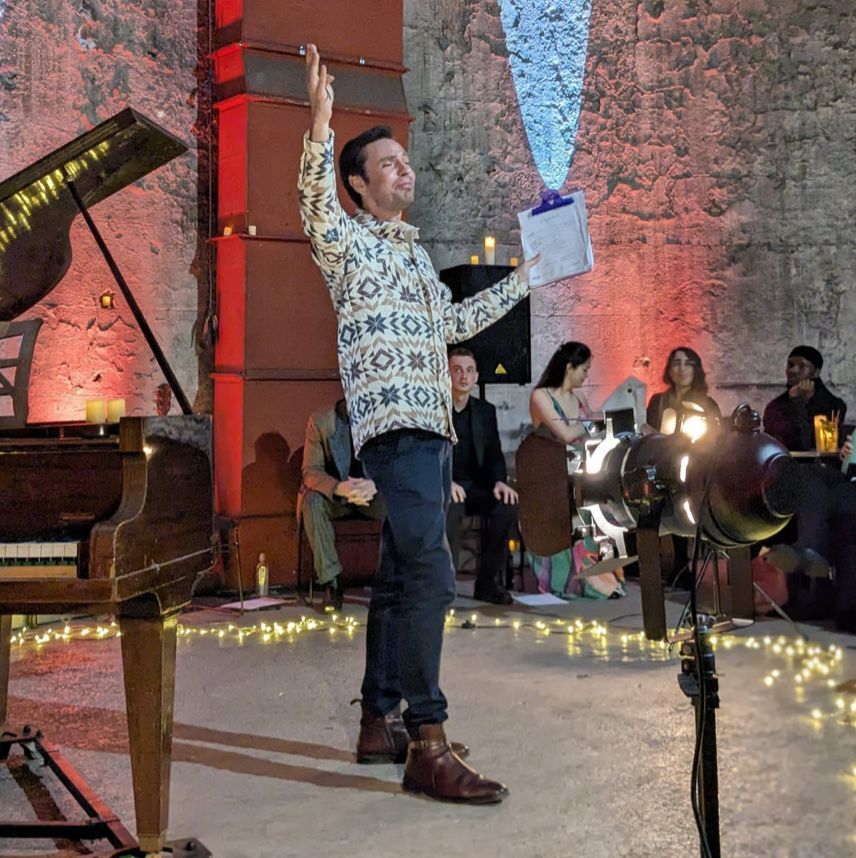 DEBUTclassical's tweet photo. What a night we had last Thursday at @brunelmuseum 🕯️ 
Big thanks to Jonty for hosting the #secretconcert 💕 
Only 2 more sleeps until we do it all again! 
PS. we love to see your photos and videos from the night 📸 
#debutclassical #midnightapothecary #brunelmuseum
@lottiemuir https://t.co/6jzFTs38WB