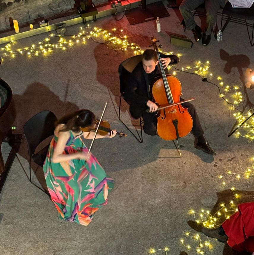 DEBUTclassical's tweet photo. What a night we had last Thursday at @brunelmuseum 🕯️ 
Big thanks to Jonty for hosting the #secretconcert 💕 
Only 2 more sleeps until we do it all again! 
PS. we love to see your photos and videos from the night 📸 
#debutclassical #midnightapothecary #brunelmuseum
@lottiemuir https://t.co/6jzFTs38WB