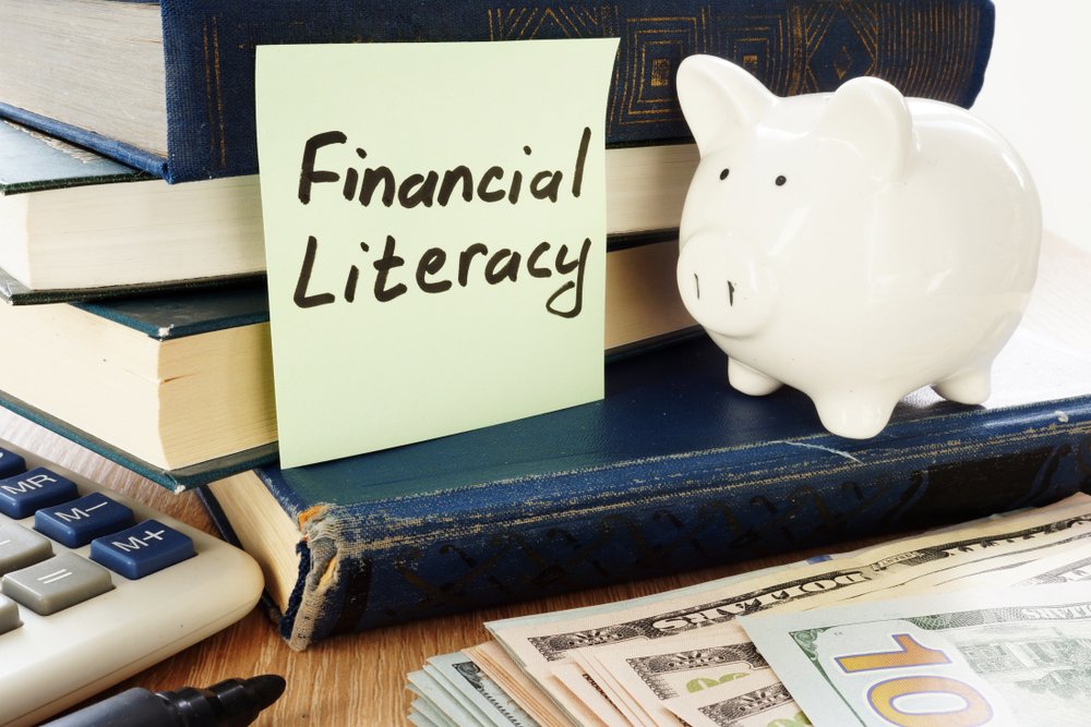 HEAG_INC's tweet photo. Financial literacy is not one-size-fits-all. Read our latest post for tips on implementing a program that recognizes the specific needs of #students from diverse backgrounds &amp; addresses cultural, linguistic &amp; systemic barriers https://t.co/I363NsKIZI #fachat #highered https://t.co/dA3fTiUweb