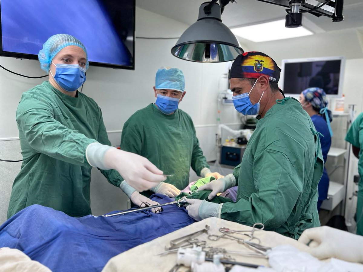 saludazuay_'s tweet photo. #SantaIsabel | Con la finalidad de mejorar la calidad de vida de la población, @saludcz6oficial realizó 8 intervenciones quirúrgicas, gracias al apoyo de la fundación @CINTERANDES, GAD de #SantaIsabel, GAD parroquial de #Cañaribamba y #Shaglli.  #ElNuevoEcuador https://t.co/JijDhFgQnT