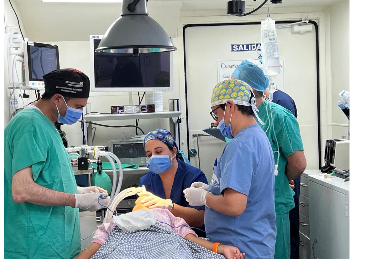 saludazuay_'s tweet photo. #SantaIsabel | Con la finalidad de mejorar la calidad de vida de la población, @saludcz6oficial realizó 8 intervenciones quirúrgicas, gracias al apoyo de la fundación @CINTERANDES, GAD de #SantaIsabel, GAD parroquial de #Cañaribamba y #Shaglli.  #ElNuevoEcuador https://t.co/JijDhFgQnT