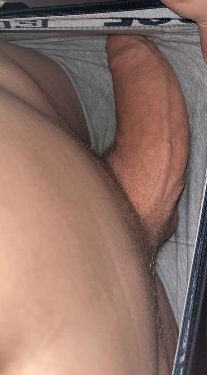 He is waiting for u…😗
RT to unpack him