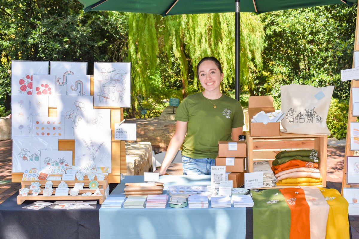 🌍 Get ready for Earth Day by visiting the Dallas Arboretum this weekend, April 20-21, from 10AM to 3PM for our Earth Day Vendor Market! Explore the garden and discover locally made, Earth-friendly or sustainable goods. 🌿