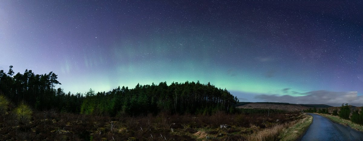 pano from the #AuroraBorealis last night over #Sutherland by Monika Focht #bbcweather #bbcnews #aurora #nordlichter #northernlights #auroraaddicted #auroraborealis #aurora #schottland @London_Lady @theauroraguy @chunder10