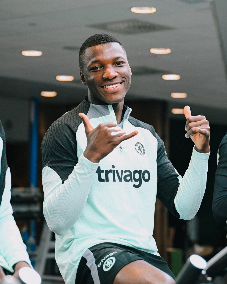 ChelseaFC's tweet photo. Positive energy. 🤙 https://t.co/WbjlhinkZ7