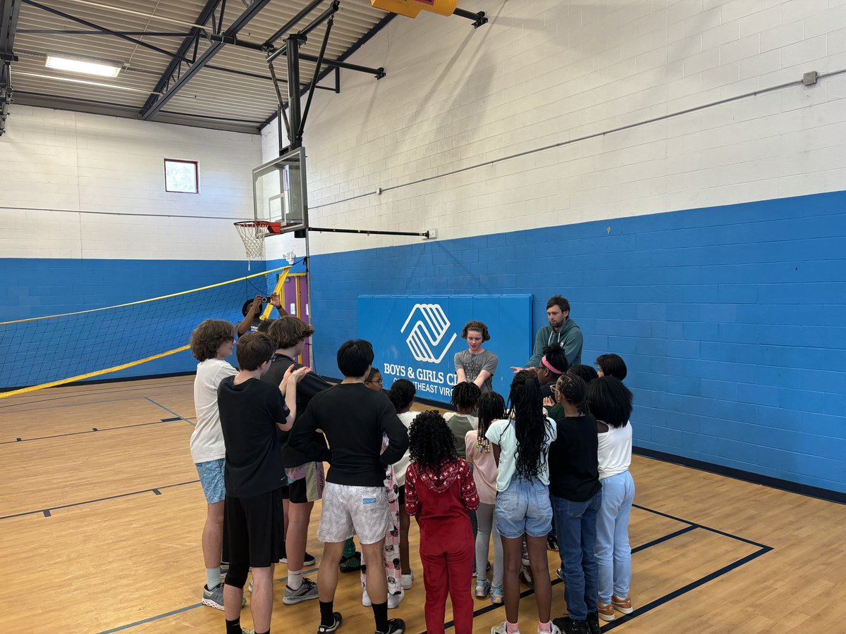 Volleyball program at our Rosemont Club.