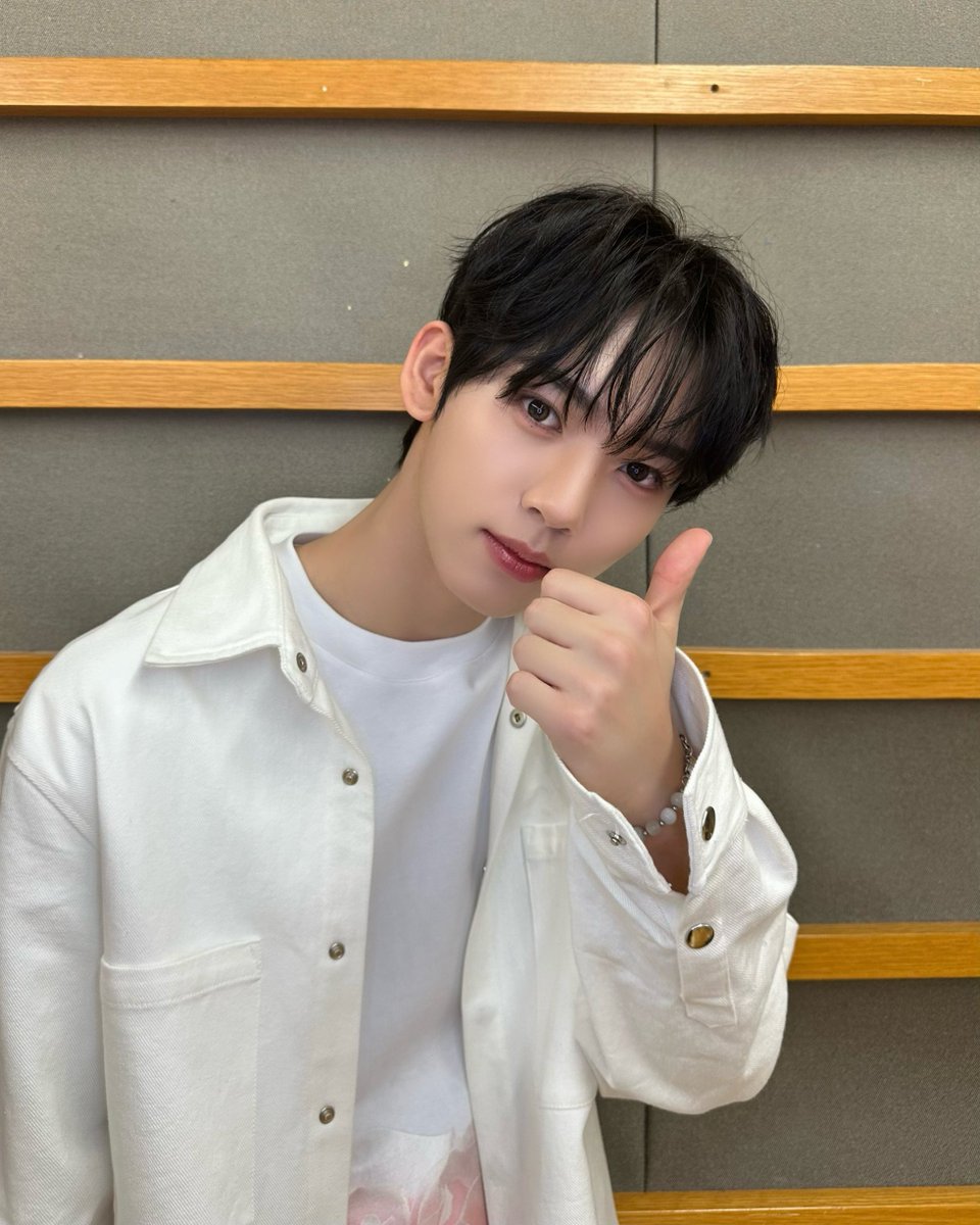 _𝗭𝗘𝗥𝗢𝗙𝗢𝗖𝗨𝗦

フジテレビ「週刊ナイナイミュージック」💚🩷

#KIMGYUVIN #キムギュビン
#PARKGUNWOOK #パクゴヌク
#HANYUJIN #ハンユジン

#ZEROBASEONE #ZB1
#ゆらゆら_運命の花
#YURA_YURA