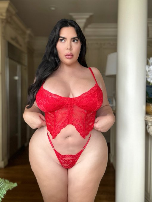 Come say hi https://t.co/bOWeqJvHK6 https://t.co/O7LiApCb9P