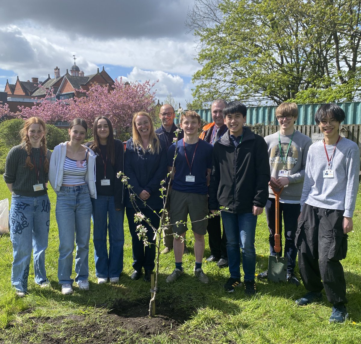 Sir John Deane's (@sirjohndeanes) on Twitter photo Students from the Environmental Committee have been getting their hands dirty planting four apple trees generously donated by the <a href="/merseyforest/">The Mersey Forest</a>. The trees are an extension of the College’s community garden & represent our commitment to sustainability & nurturing a greener future. Students from the Environmental Committee have been getting their hands dirty planting four apple trees generously donated by the <a href="/merseyforest/">The Mersey Forest</a>. The trees are an extension of the College’s community garden & represent our commitment to sustainability & nurturing a greener future.