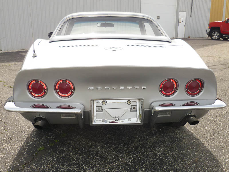 1968 Silver/Black 327 Corvette Convertible. Restored. Newer paint, interior, exhaust, tires, mechanicals. PS, PB, PW, redlines. Documented. Past owner of 24 years. This car deserves to see more sunlight and open roads. proteamcorvette.com/Corvette-1968-… #wednesday #corvettelove