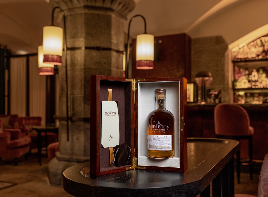 Crafted over years of shared dedication to excellence, the Adare Manor & @midletonvrare collaboration continues to flourish. Now, marking the 7th year of our partnership, we proudly unveil the Adare Manor Midleton Very Rare Single Cask No. 5. Learn more: shop.adaremanor.com/collections/ad…
