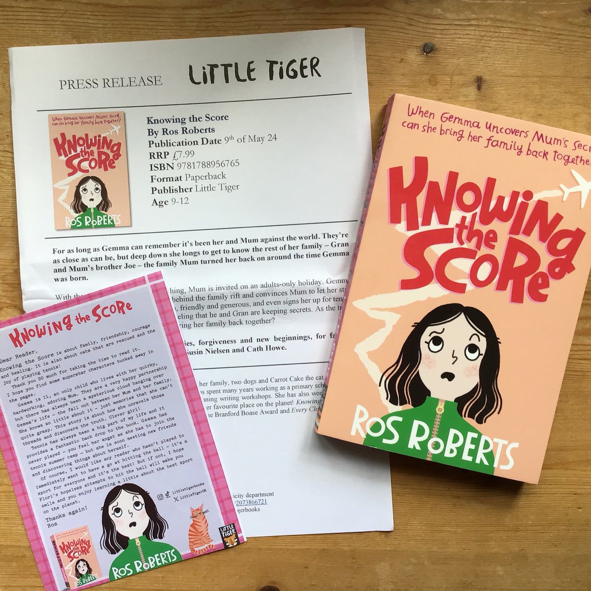 jacquiS21's tweet photo. Fabulous book post today from @LittleTigerUK. Love @rosiroberts's gorgeous, empathetic middle grade reads and thrilled to be sent a copy of #KnowingTheScore. Out 09/05, this is a heartfelt story of complex families, forgiveness and new beginnings - sounds amazing! 🥰 https://t.co/Kro3IGtiNu