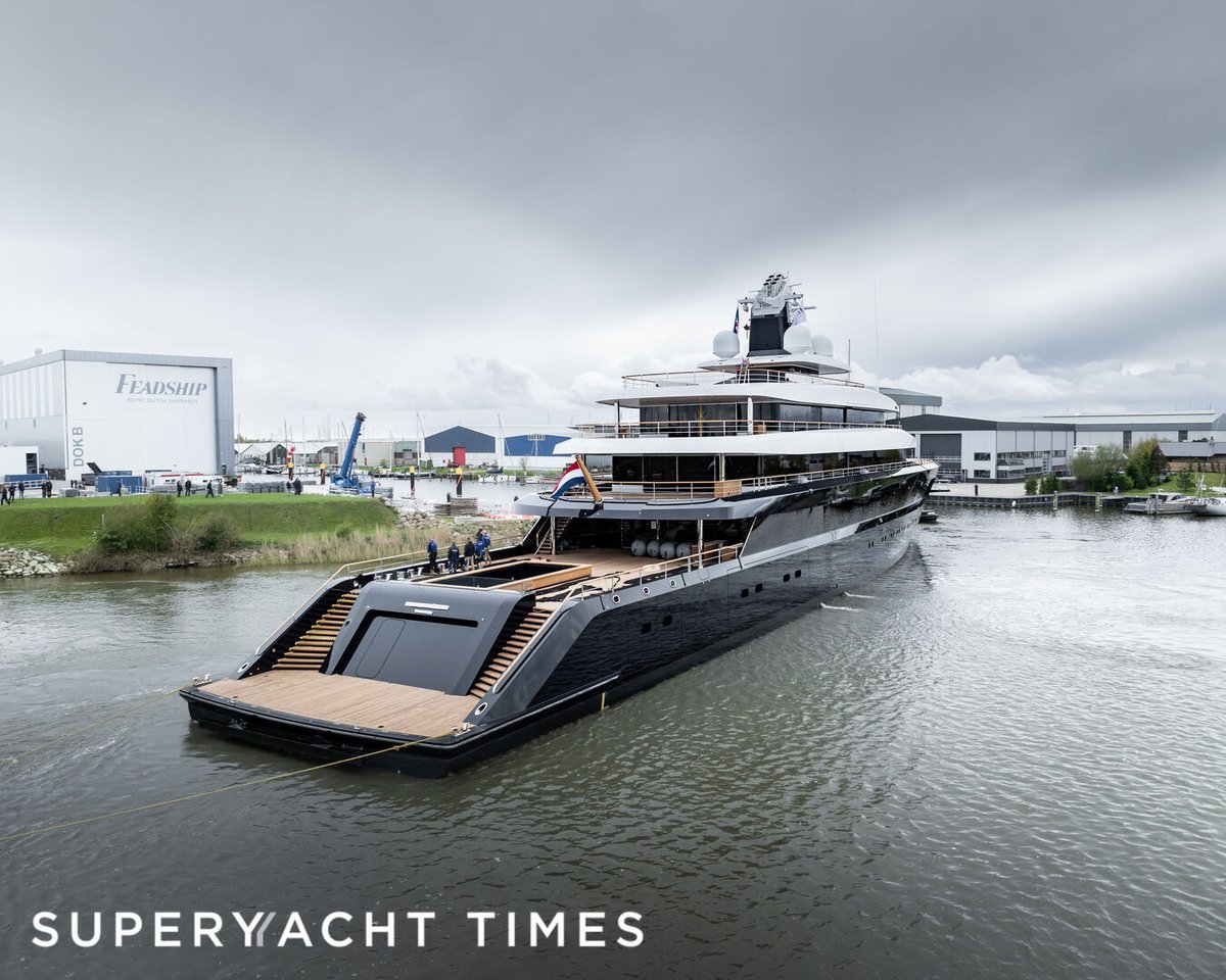 🚀 The 91.5-metre @Feadship superyacht Feadship 1012 has been launched from the Makkum facility in the Netherlands.

📸 Nick Smits / SuperYacht Times
👀 See all the images here:
superyachttimes.com/yacht-news/fea…