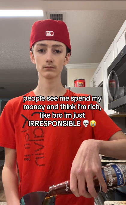day #10 ive had a friend tell me im rich and i could afford to buy something and called me a rich condominium ass😭 had to correct her that im actually poor from making myself look rich #money #moneyslave #university #instagram #tiktok #explorepage #viral #annoying #memes #poor