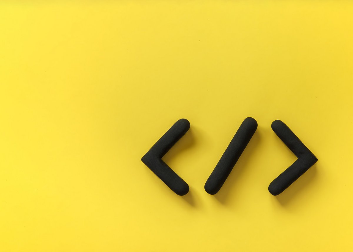 In China the #SPC recently published a list of 100 cases, including several #FRAND judgments. Here we take a look at one such judgment in Iwncomm v Apple and how it may impact on future licensing negotiations for #SEPs in China: twobirds.com/en/patenthub/s…