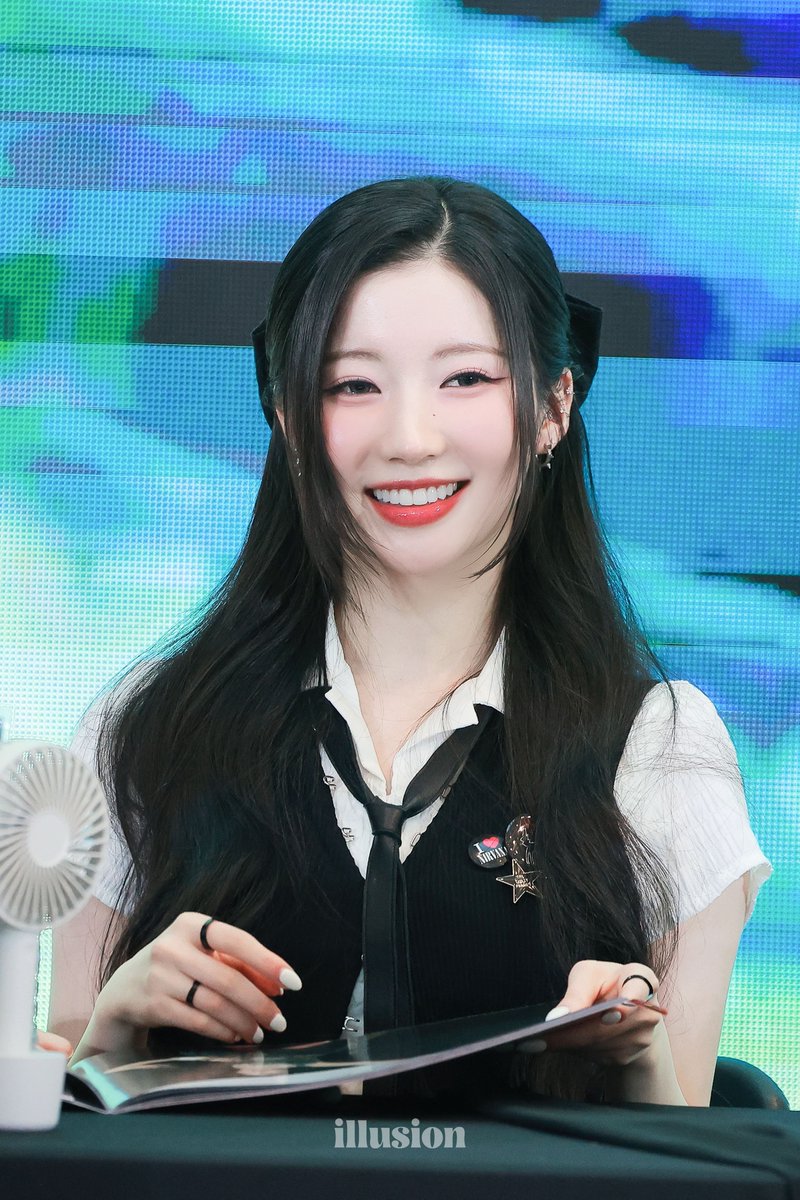 enami0417's tweet photo. 240413 팬싸

#BABYMONSTER #베이비몬스터 
#ASA #ENAMIASA #아사 https://t.co/9PReFYIykw