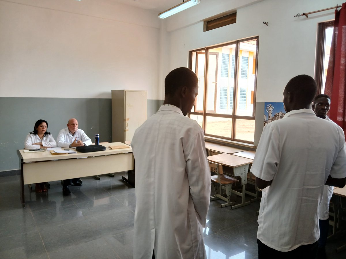 Se realiza hoy examen práctico de la asignatura de Salud Pública , los estudiantes hicieron derroche de iniciativas para defender el análisis de la situación de salud. Desde Africa la #BMCGuineaBissau continúa haciendo historia. #BMCGuineaBissau #CubaCoopera