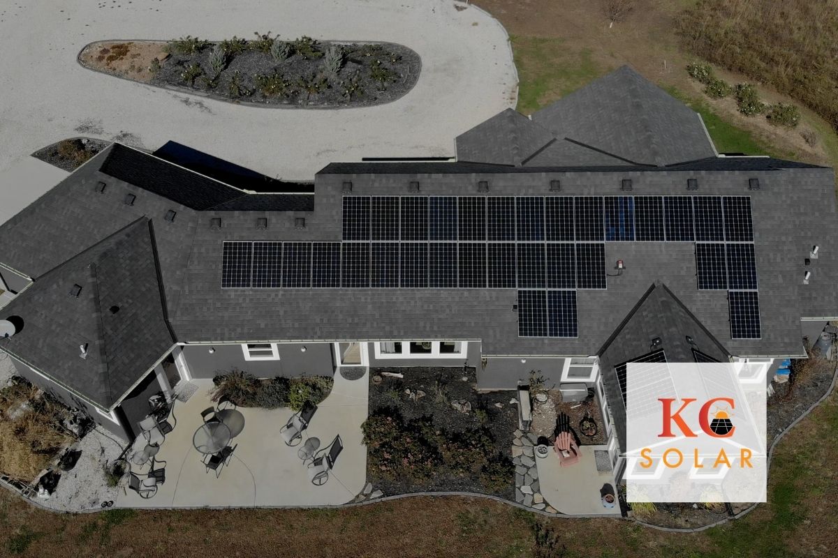 Have you thought about adding solar panels to your retirement plan? 🤔 👉 kcsolar.net/2021/03/4-ways… #kcsolar #retirementplan #gosolar