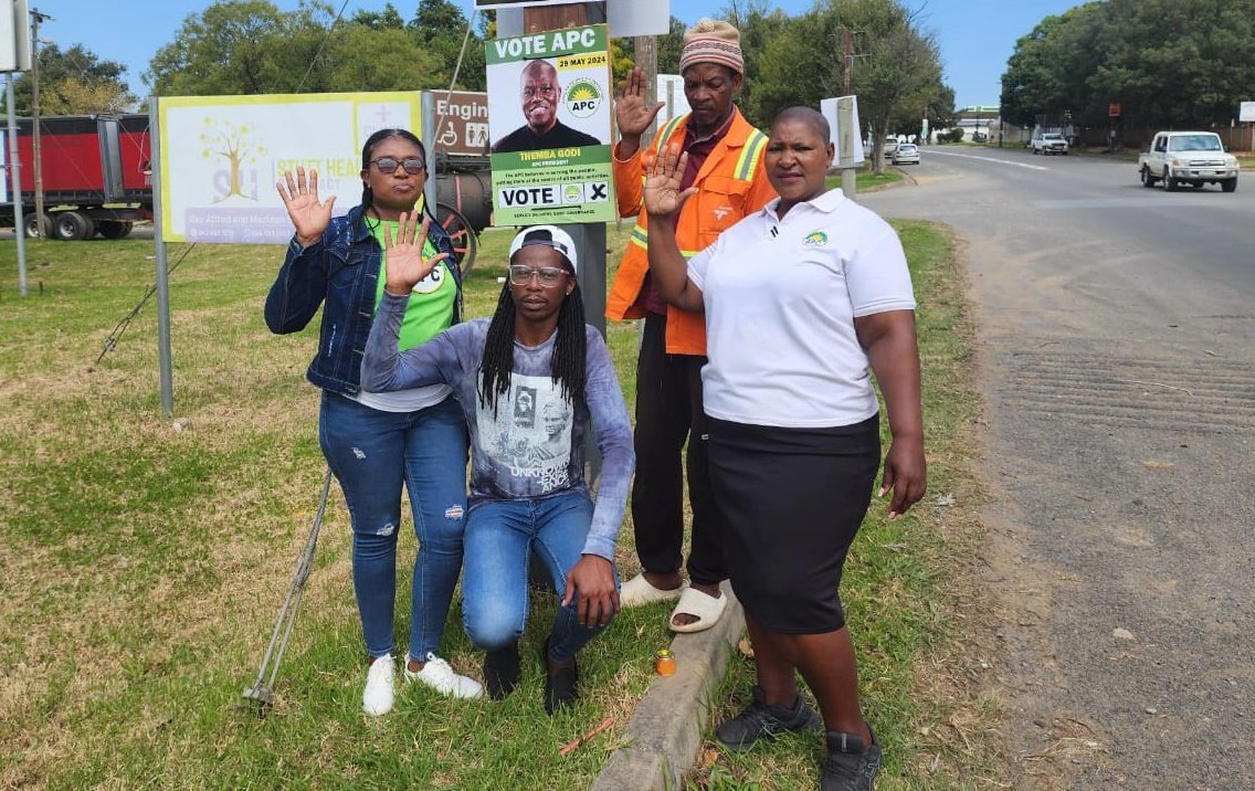 APC_Live's tweet photo. 17th APRIL 2024, This is how we spent a day @ Amahlathi Municipality in the Eastern Cape hanging posters ,talking to people, educating people...
#voteforchange2024  #votevotevote #voteapc2024 https://t.co/vnnSIChfzE