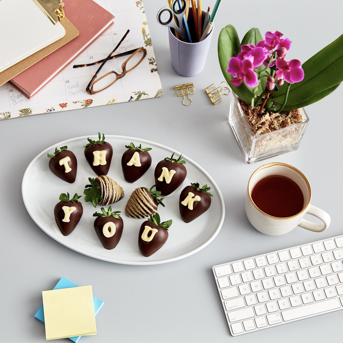 Behind every successful team is not magic, it’s an amazing administrative professional! ✨ Next week is Administrative Professionals’ Week. Find the perfect way to show appreciation to your own office superstars: bit.ly/3UiwUhL