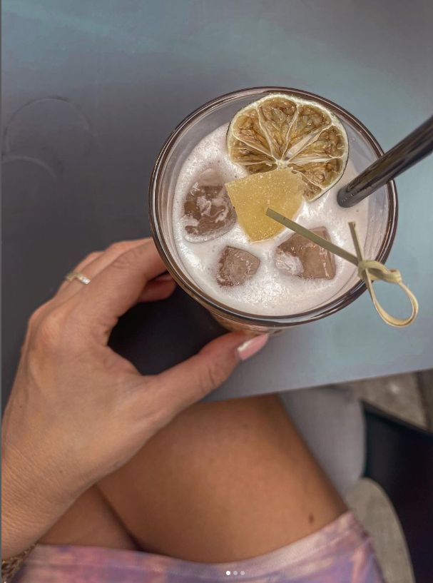 ConnieDoesCode's tweet image. Late lunch and drinks with the crypto master 💖🛍️🪙
#Crypto #Bitcoin #Blockchain #Cryptocurrency #DeFi #NFTs #CryptoNews #CryptoTrading #Ethereum #BTC #ETH #CryptoCommunity #HODL #DigitalCurrency #memecoin