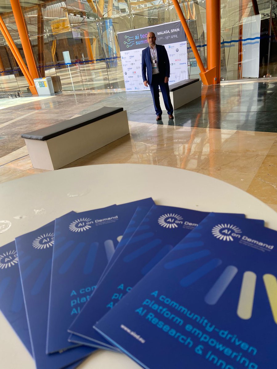 ITI_TIC's tweet photo. Estamos en Málaga asistiendo al #AITechSummit.
Lo hacemos de la mano del proyecto #AI4Europe, que pretende fomentar la creación de un Ecosistema de Excelencia y acelerar la adopción de soluciones basadas en IA. Además, en nuestro stand también contamos con información sobre @INNDIHVlcRegion y #Wisephere.
Han acudido nuestro director de Inteligencia Estratégica y Transferencia, @dsaezdomingo, nuestro director del Departamento de Desarrollo de Negocio, @sernapri; y nuestro director del área de Información Estratégica e Innovación Empresarial, @fricau.